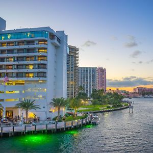 Waterstone Resort & Marina Boca Raton, Curio Collection By Hilton